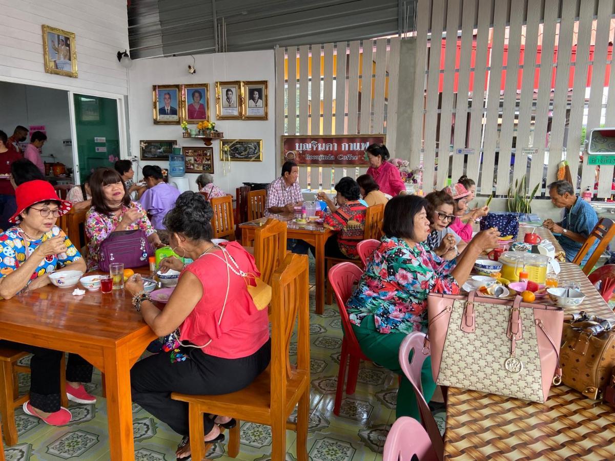 บุญจินดา รีสอร์ท Ban Bang Phayom المظهر الخارجي الصورة